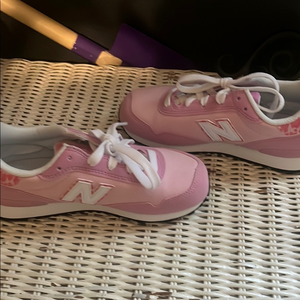 New Balance Pink Sneakers Retro Athletic Style